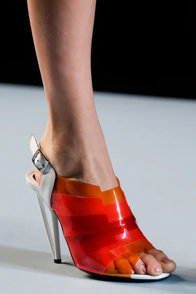 Look 1